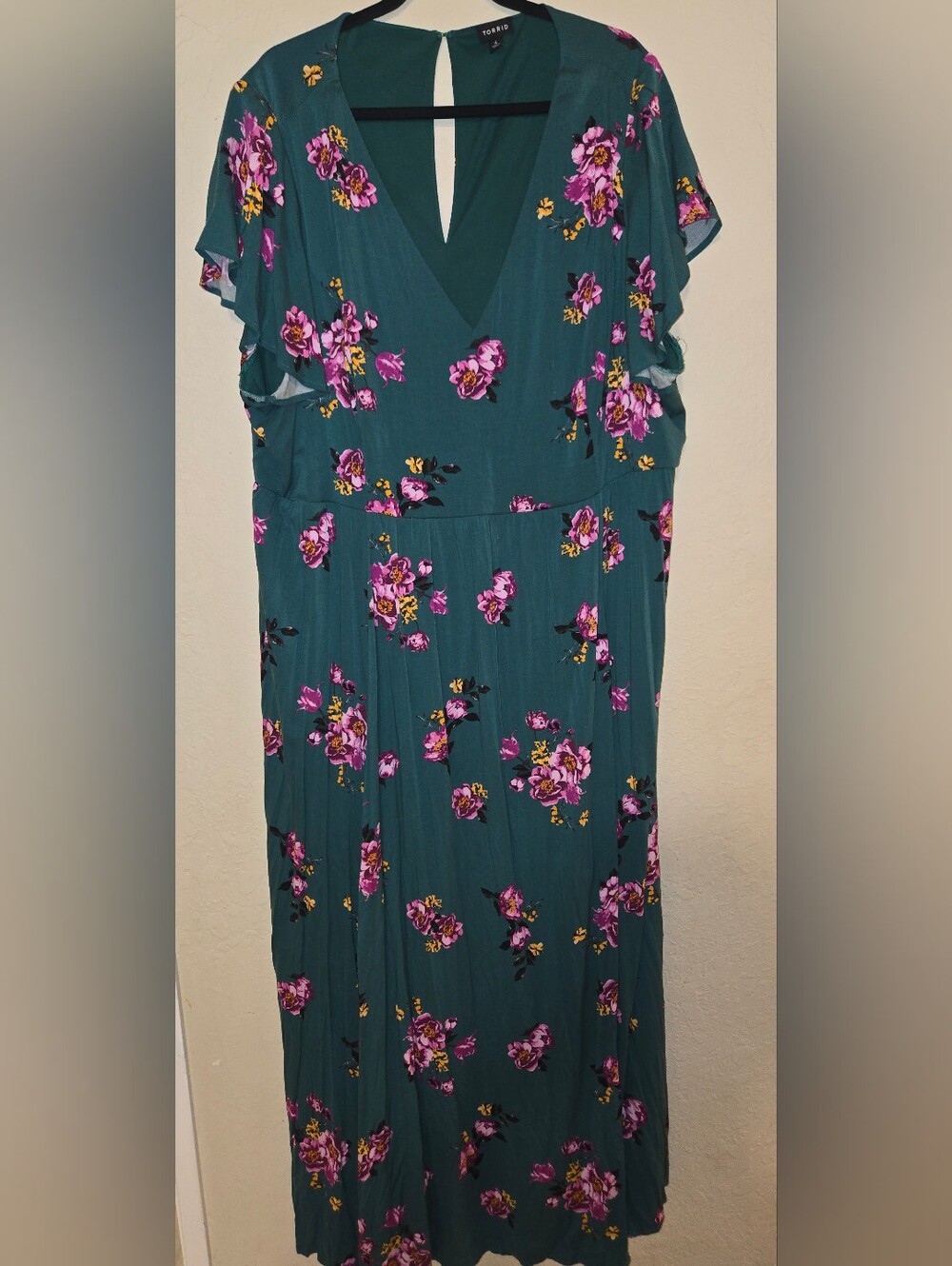 Torrid Green Floral Flutter Sleeve Maxi Dress - Size 4 / 26